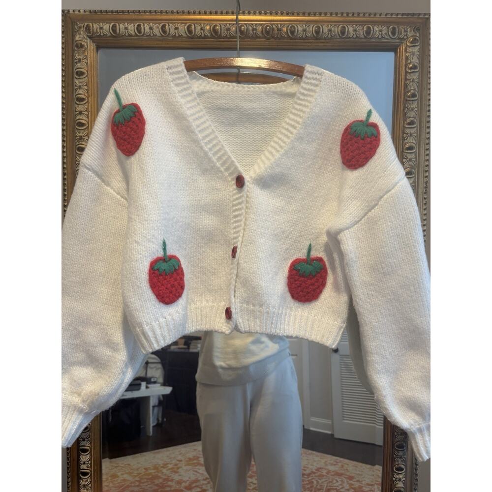 Chunky Cropped Strawberry Cardigan, S